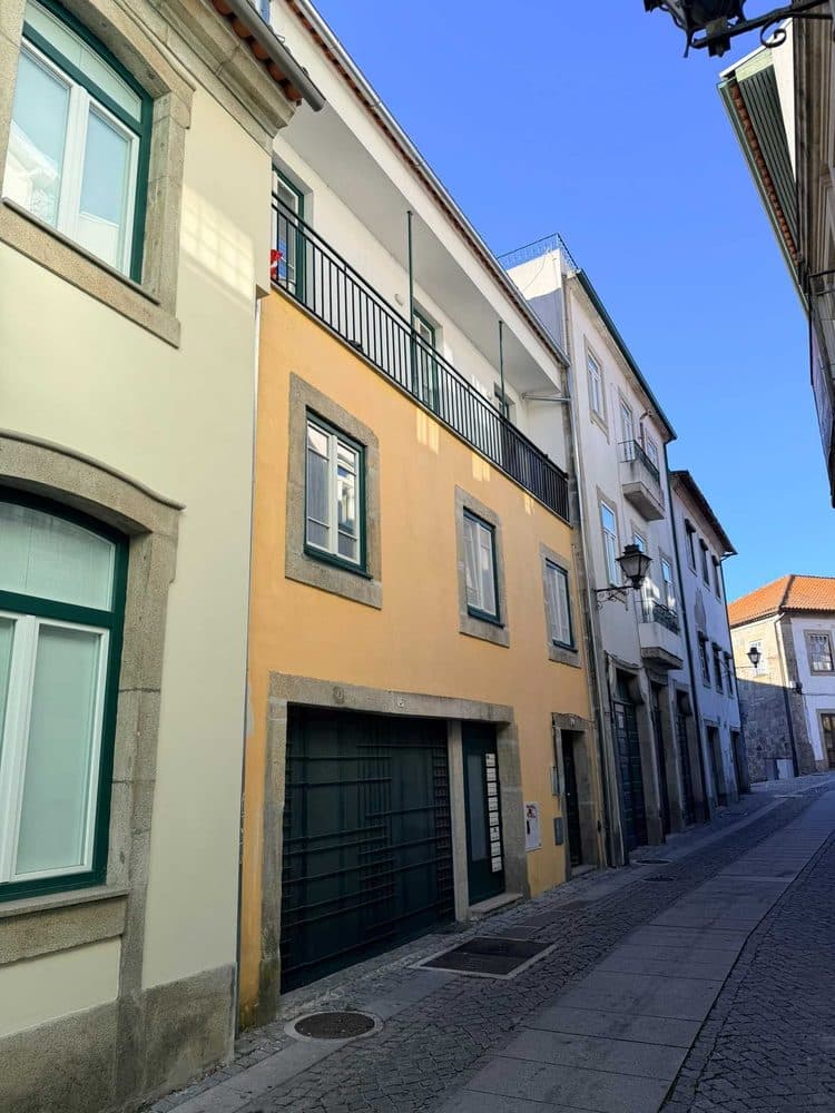 T3 com elevador e estacionamento no centro de Viseu
