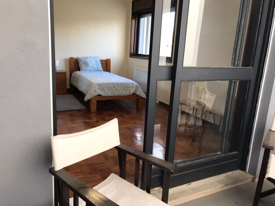 Quarto para estudante na Avenida da República