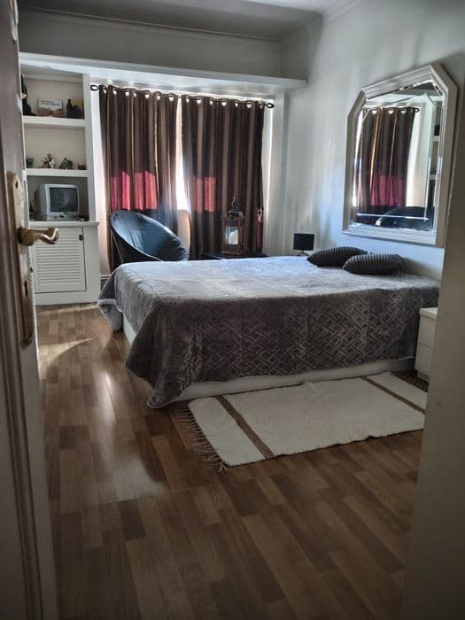 Quarto mobilado no centro do Cacém