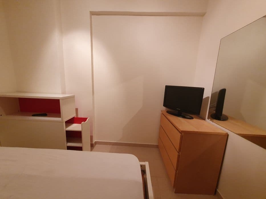 Quarto interior individual com contrato