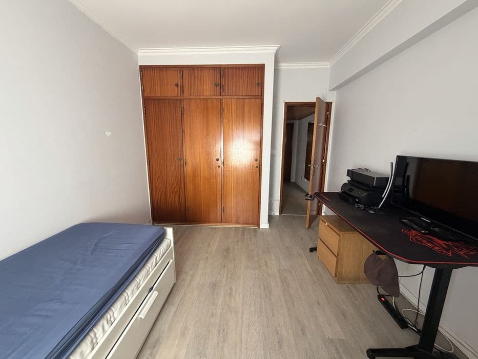 Quarto mobilado na Serra das Minas