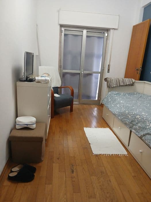 Quarto individual mobilado na Bobadela