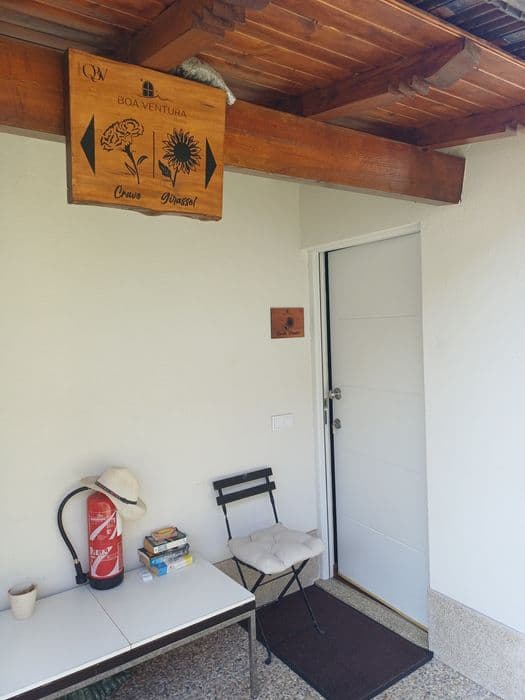 Quarto individual com WC privativo em Paranhos