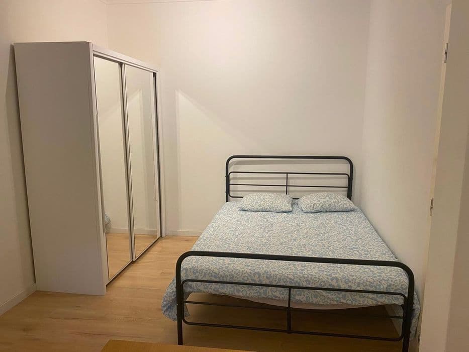 Quarto na Praceta Serpa Pinto