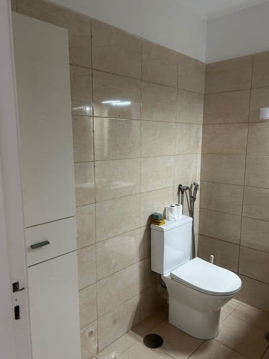 Quarto em apartamento em Algueirão-Mem Martins