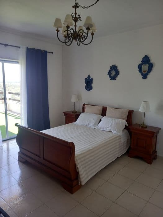Quarto suite com terraço em Algueirão