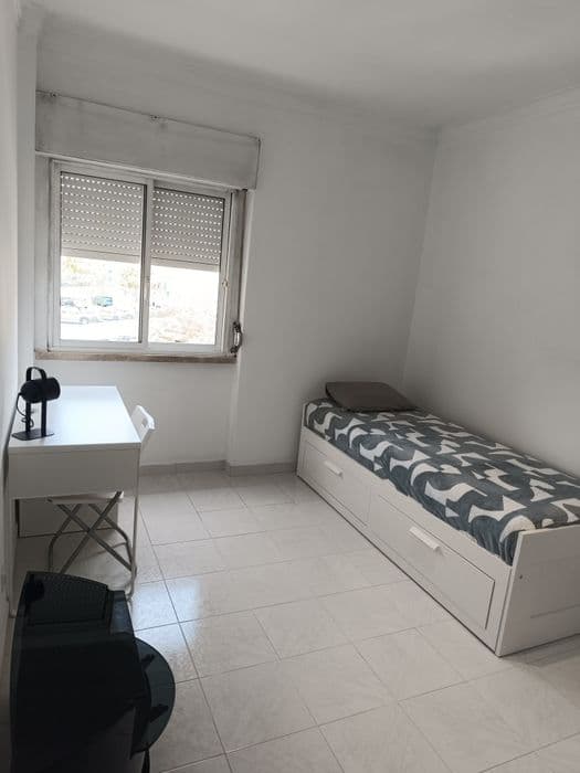 Quarto para estudante ou trabalhador em Odivelas