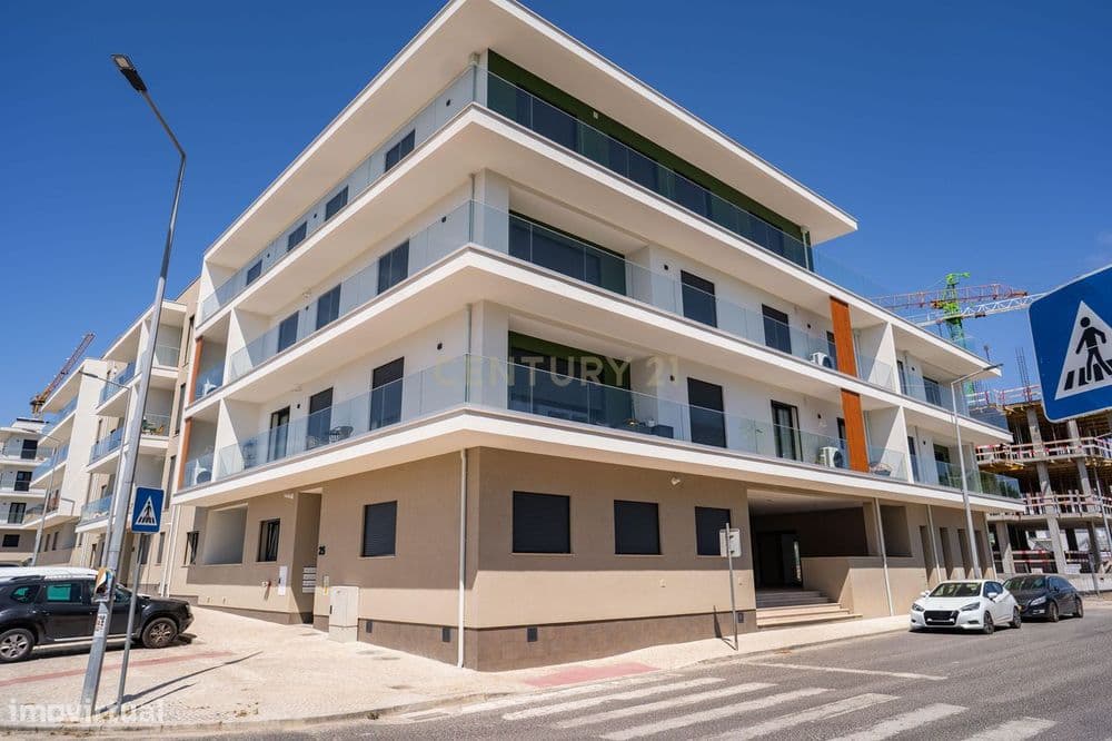 T1 nas Caldas com parqueamento