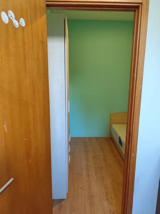 Quarto em divisão de sala no Cacém