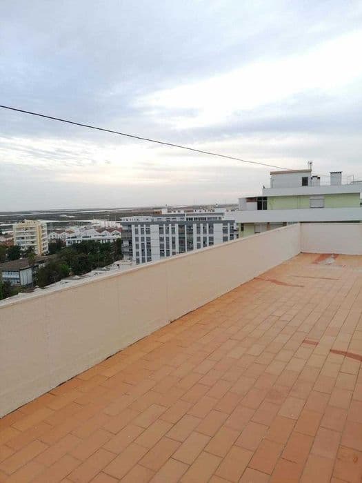 Quarto mobilado para estudante ou trabalhador em Faro