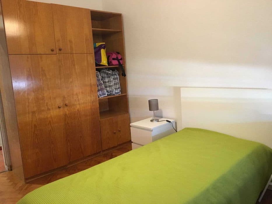 Quarto individual para estudante ou trabalhadora