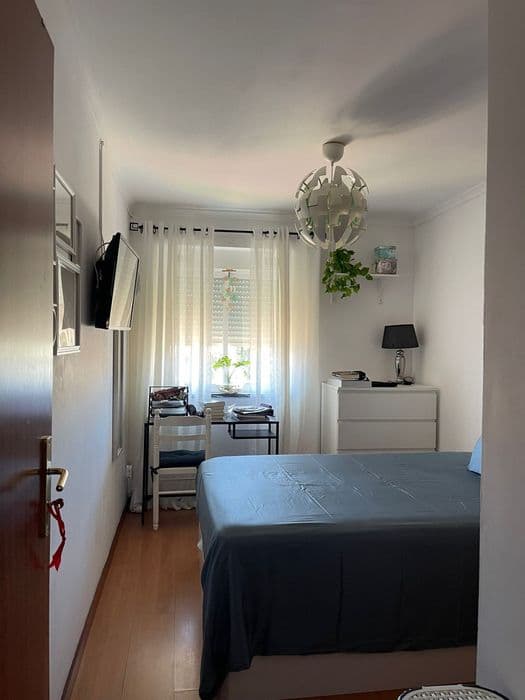 Quarto em casa familiar em Mina de Água
