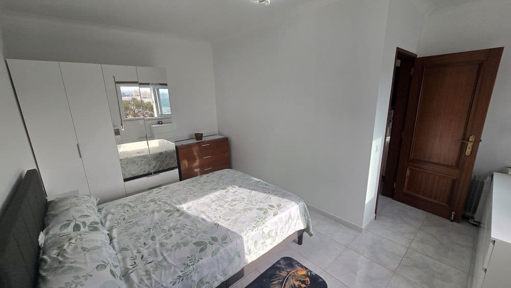 Quarto mobilado com despesas incluídas em Portimão