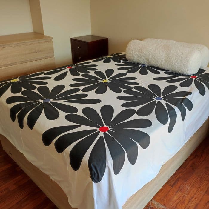 Quarto com acesso ao terraço em São Mamede de Infesta