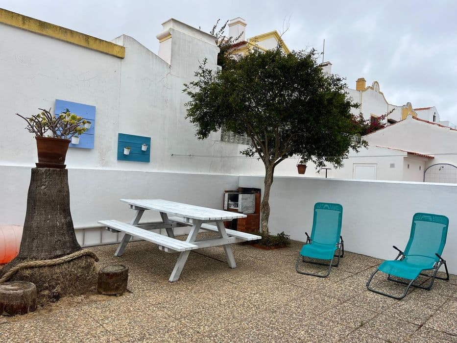 T2 com pátio em Vila Nova de Milfontes — imagem 1